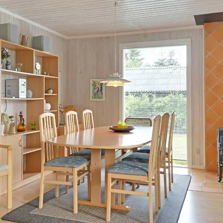 Three-bedroom Holiday In 97 Сasa de vacaciones